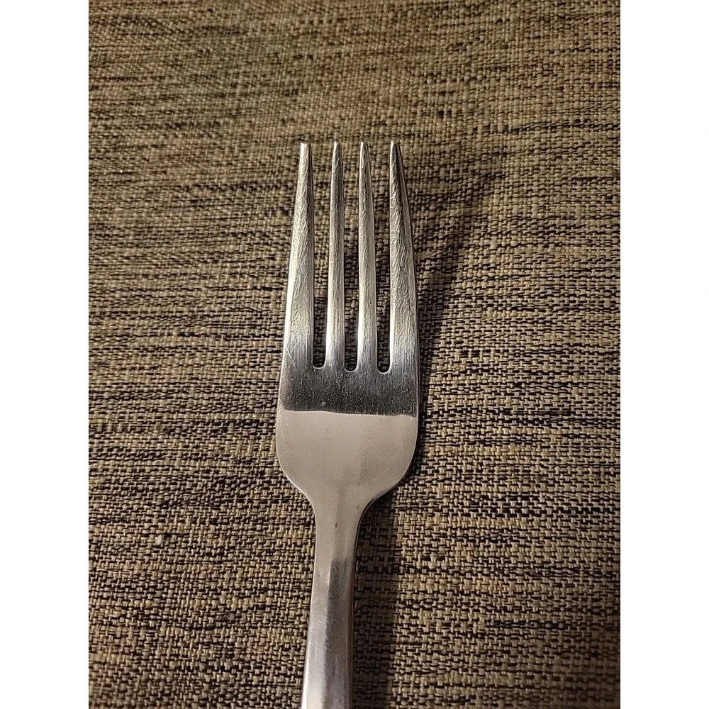 3 - Oneida Baguette Flatware 2 Dinner Forks 1 Tablespoon 18/10 Vietnam